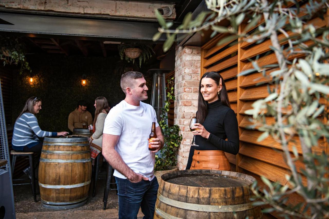 The Woolpack Hotel Mudgee Kültér fotó